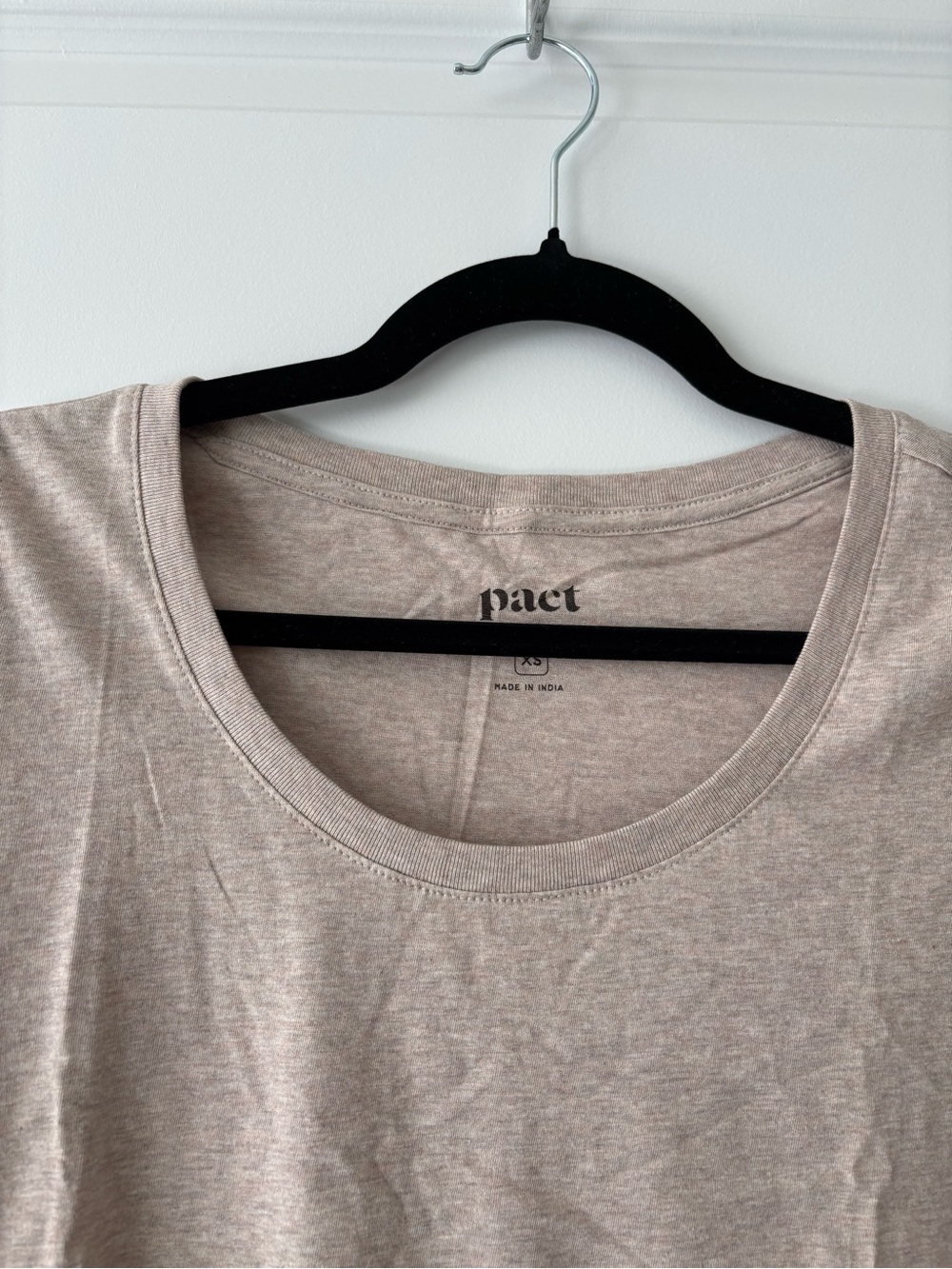 Pact Organic Cotton Beige Scoop Neck Short Sleeve T-Shirt Size XS - Picture 3 of 9